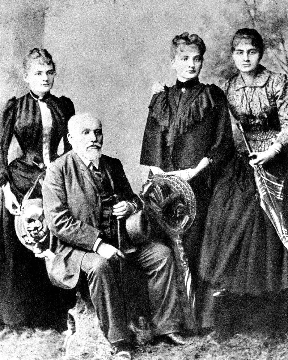 Marie Sklodowska Curie with father and sisters