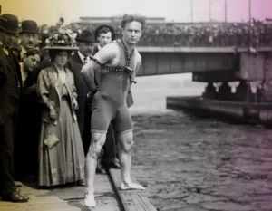 Houdini jumps from Harvard Bridge