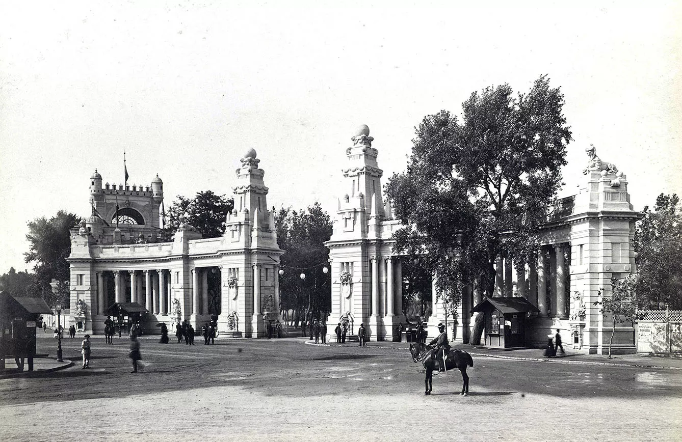 Hungarian exhibition for millennium