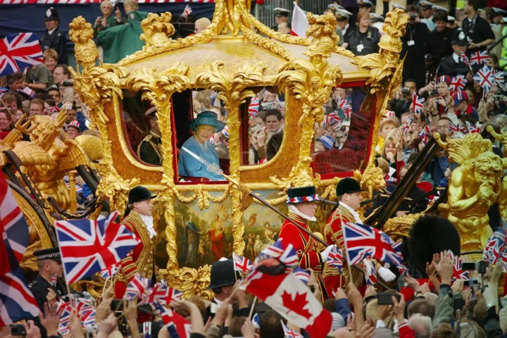 Queen Elizabeth at Golden Jubilee Parade