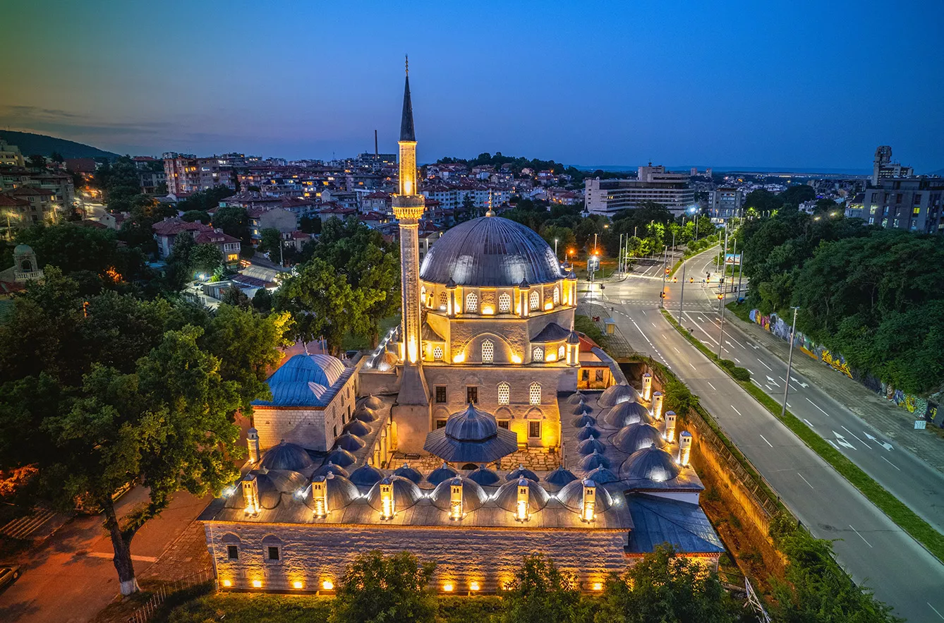 Tombul Mosque at night