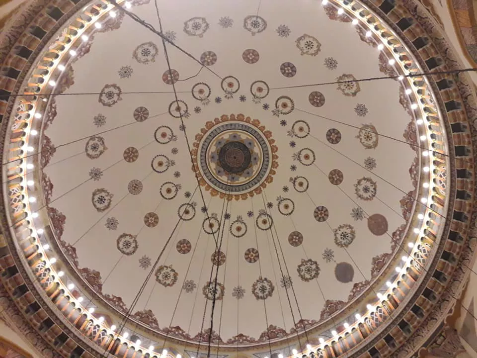 inside of Tombul Mosque