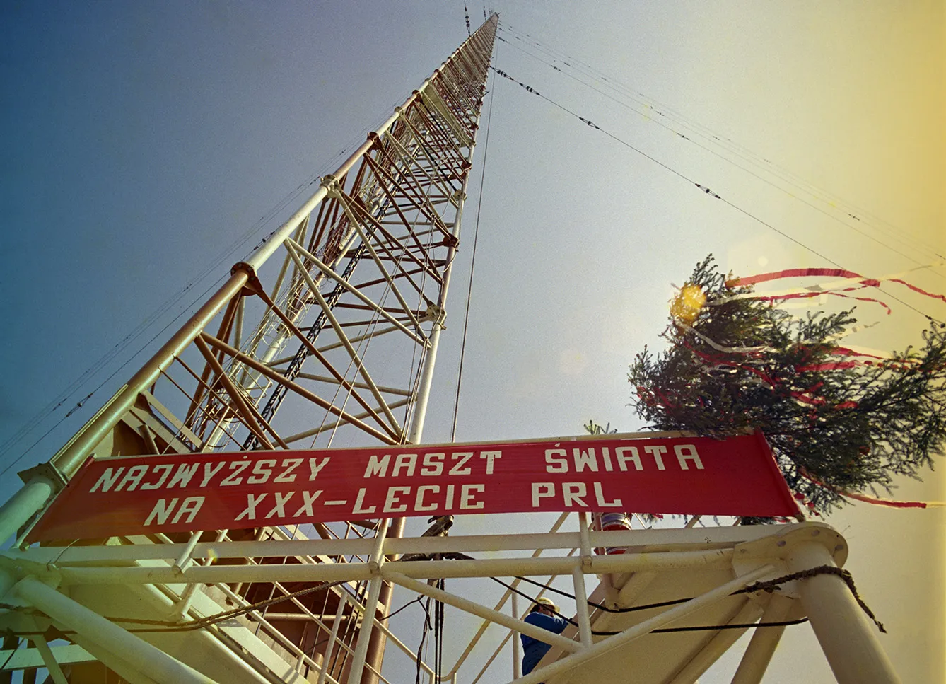Polish Łazy Radio Mast: World's Tallest Structure for Decades - 3 Seas  Europe