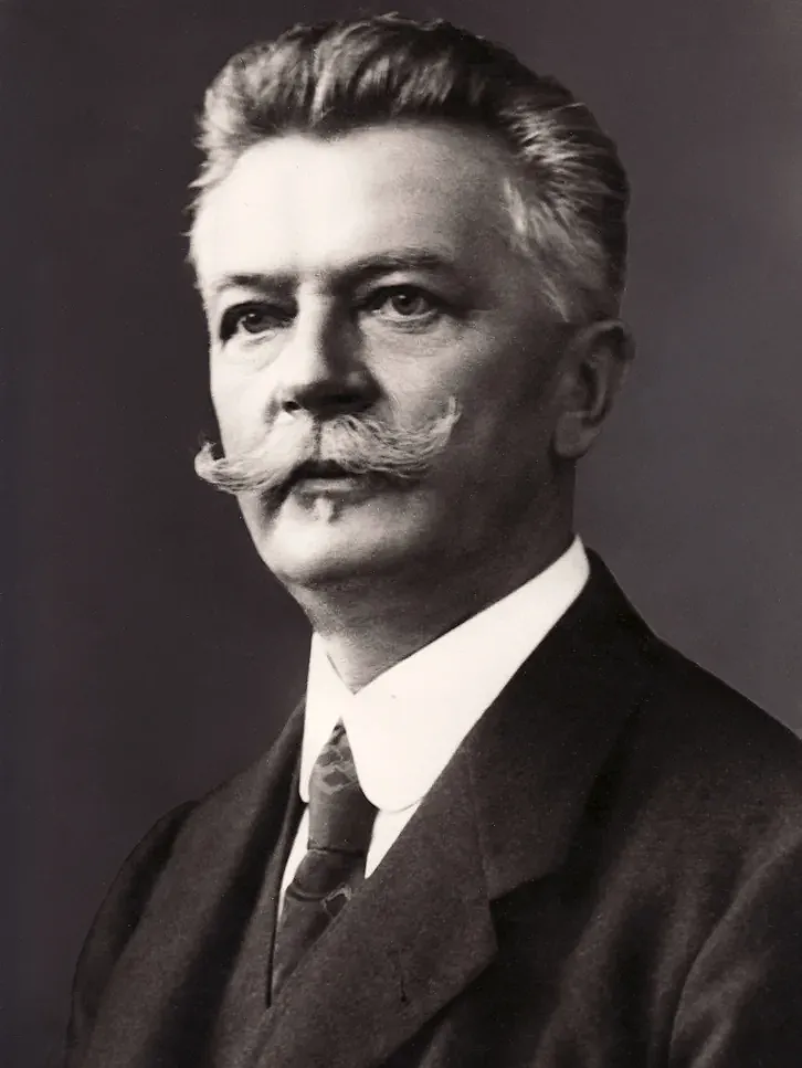 Daniel Swarovski, 1910