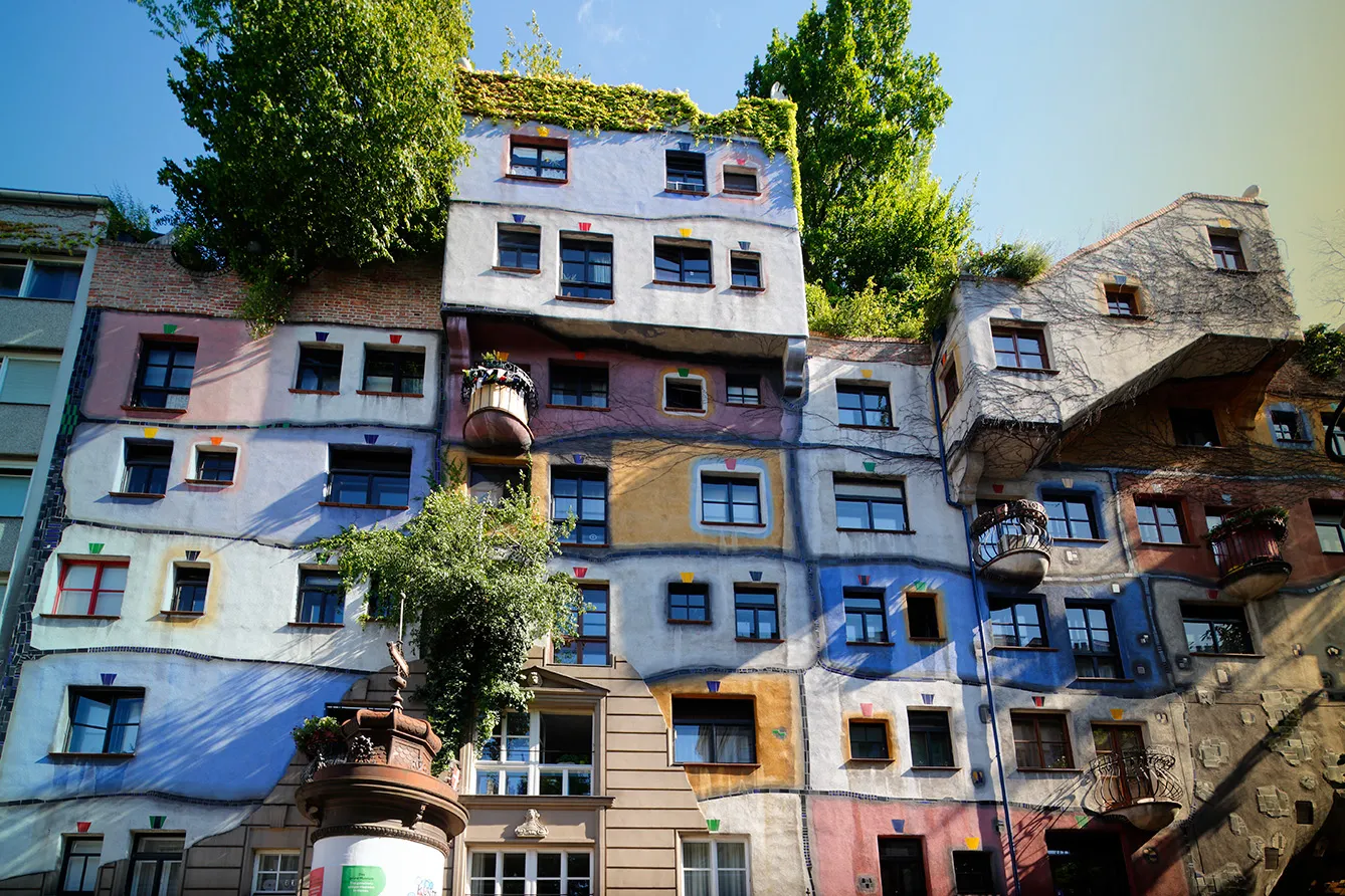 Austria, Vienna, Hundertwasser House by Friedensreich Hundertwasser, residential building, home decor, facade painting, UNESCO World Heritage Site