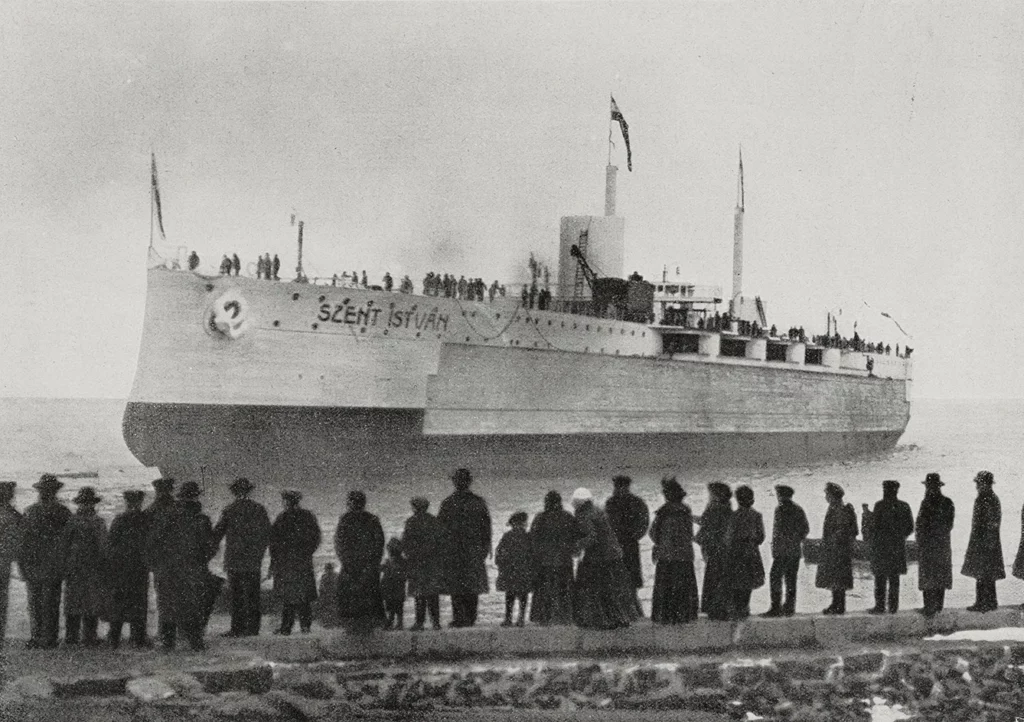 Launch of the Austrian battleship St Stephen (Szent Istvan) in Rijeka, Croatia, photograph by F. Palian, from L'Illustrazione Italiana, Year XLI, No 3, January 18, 1914.