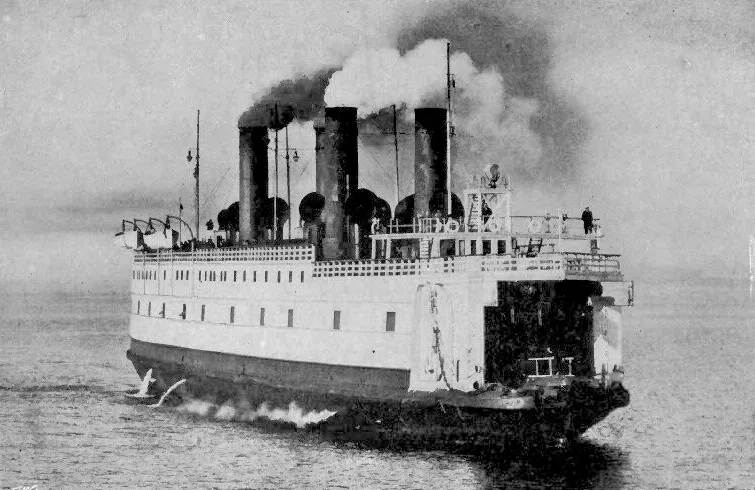 The ferry-icebreaker SS Baikal was armed and used by the Red Army during the battle.