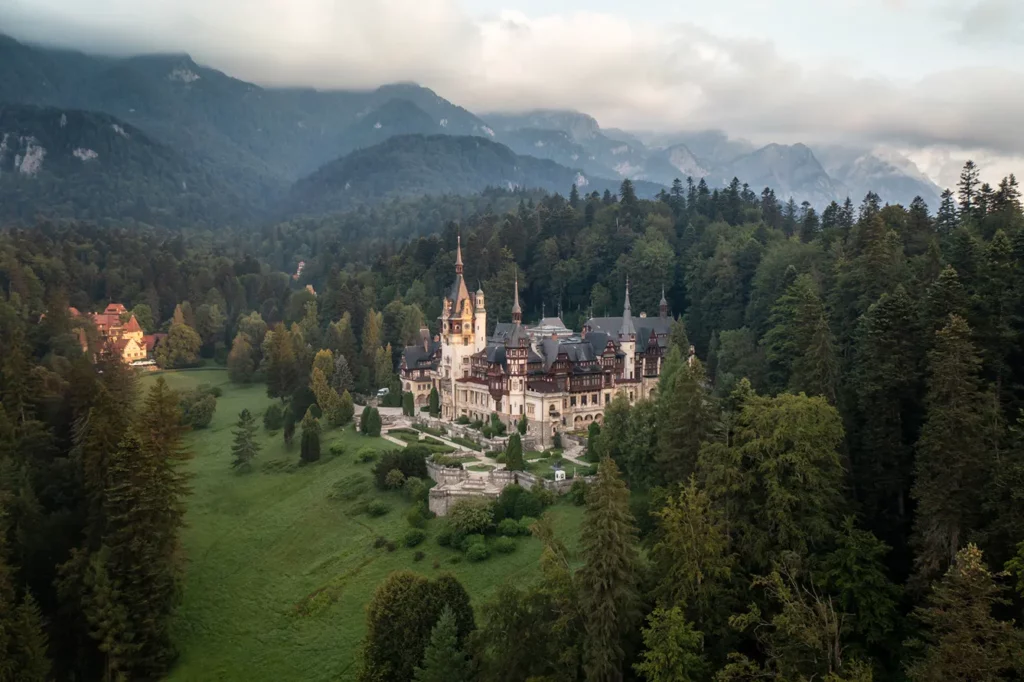 Panoramic picture of the Peles Castle and its gardens. Photo: iStock.com / jk78