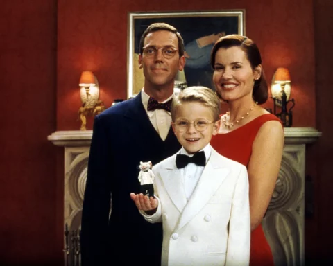 Still from Stuart Little movie, 1999. Geena Davis as Mrs. Little, Hugh Laurie as Mr. Little and Jonathan Lipnicki as George Little.
