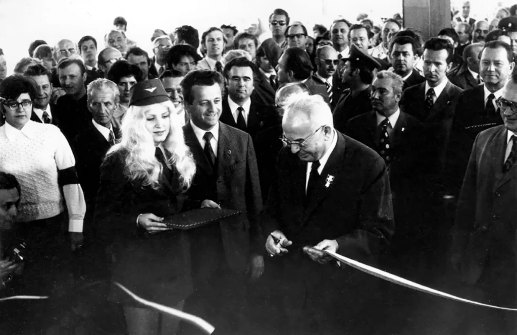 General Secretary of the Central Committee of the Communist Party of Czechoslovakia Gustáv Husák cut the ribbon on 9 May at 9:19 a.m. and symbolically started the work.
