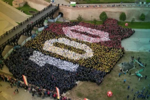 Photo of the image of the country of Romania taken by people. Guinness World Record "Largest human image of a country/continent".