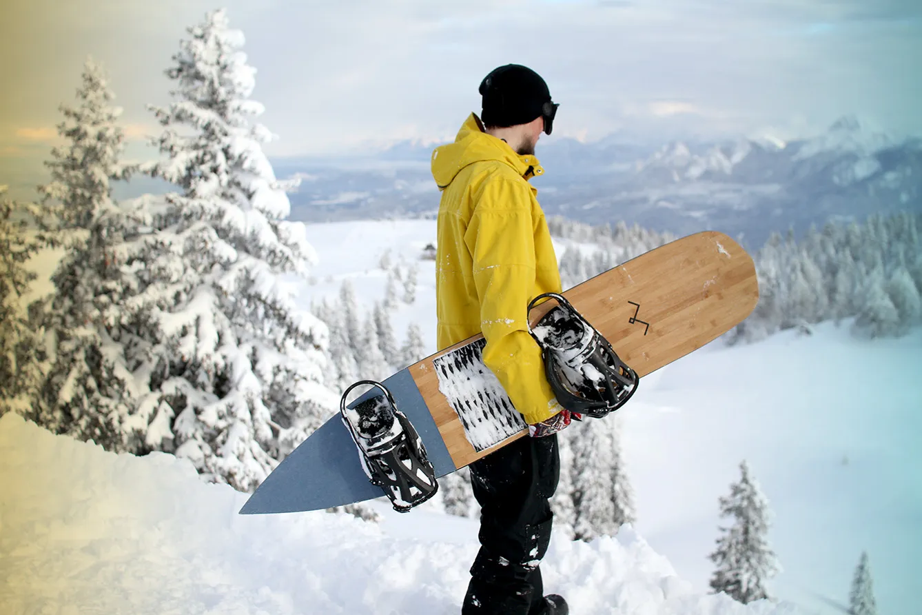 Moonchild Snowboards. Testing experimental snowboard.